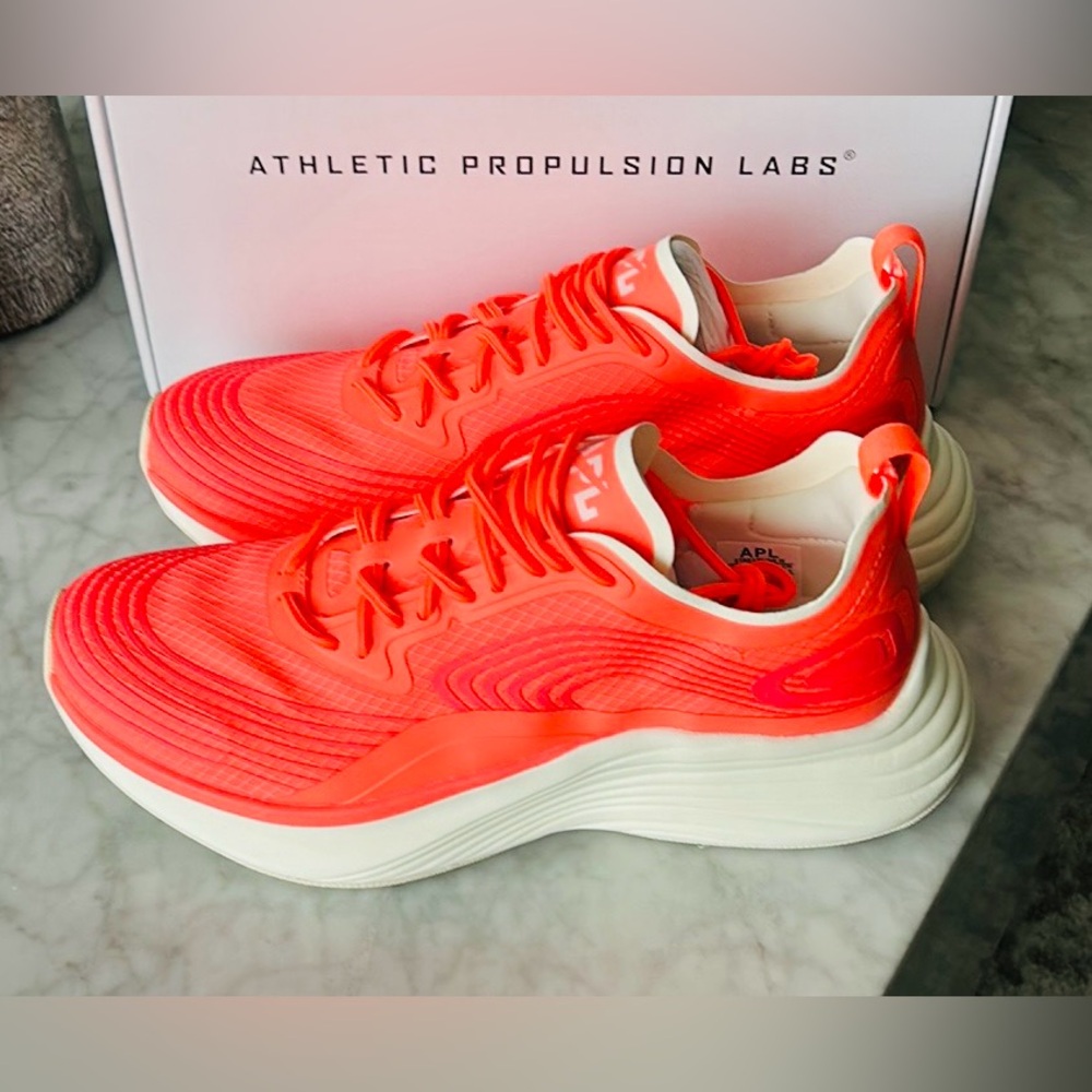 New in Box - APL Women's Streamline Athletic Shoes - Laser Red  (Sz 8) - Unisex